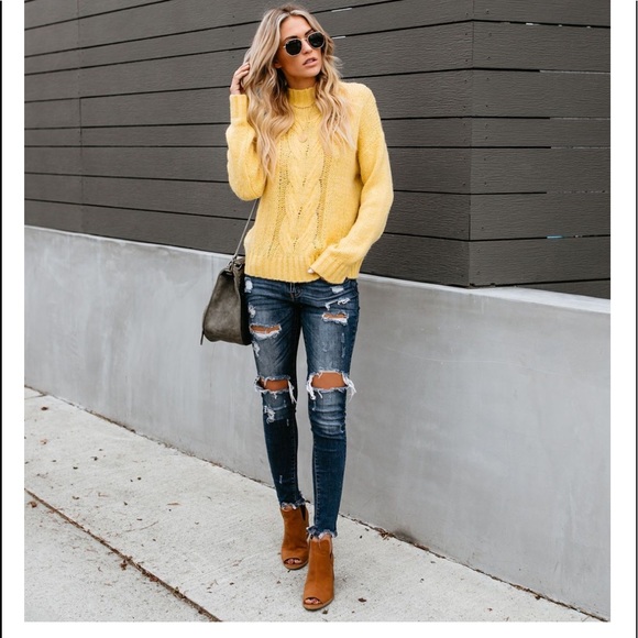 GOSHIA Canary Knit Sweater - Picture 8 of 8